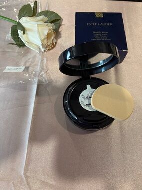 Estee Lauder Double Wear Compact Foundation - Beige